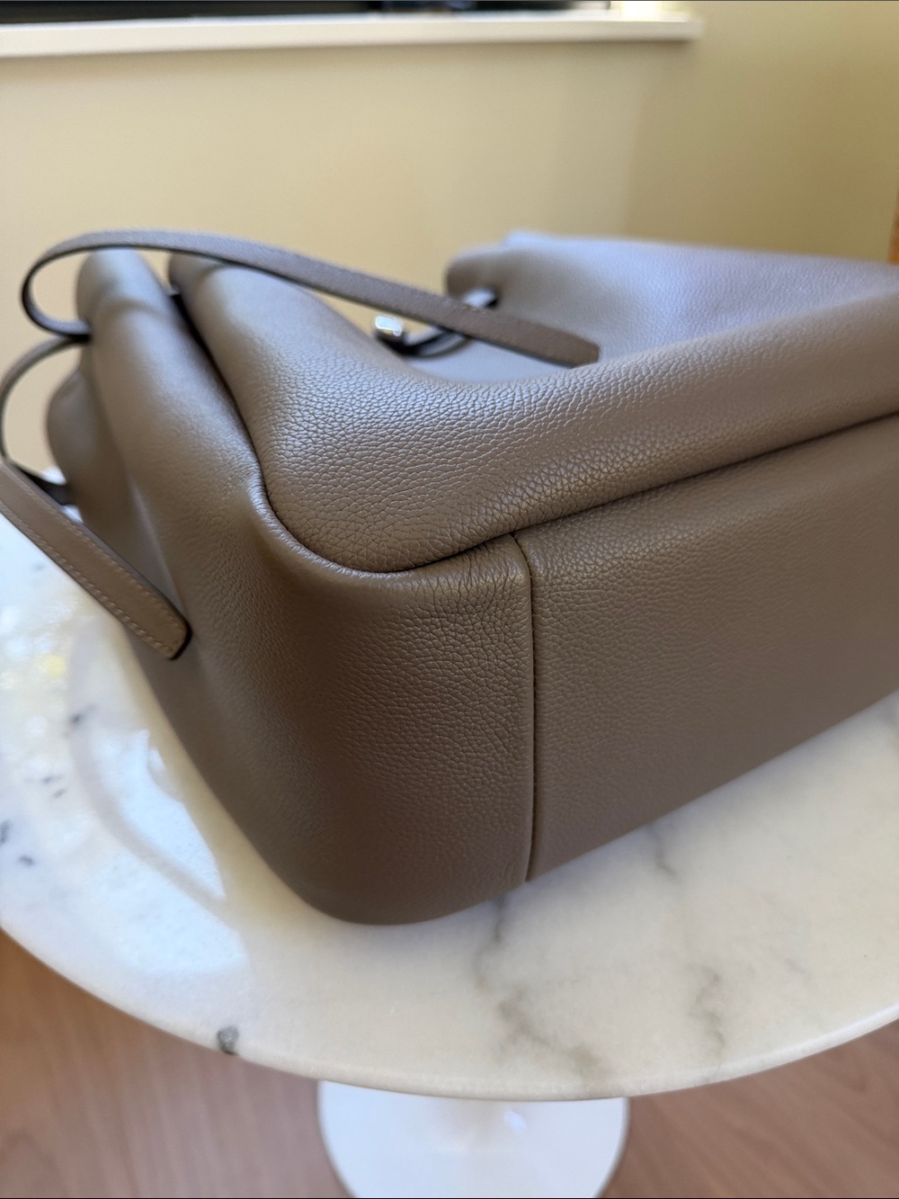 Tory Burch Large Romy Bucket Bag - Picture 5 of 8
